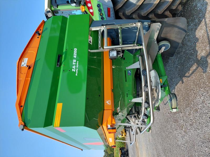 Attachments  AMAZONE ZA-TS 4200 Spreader Photo